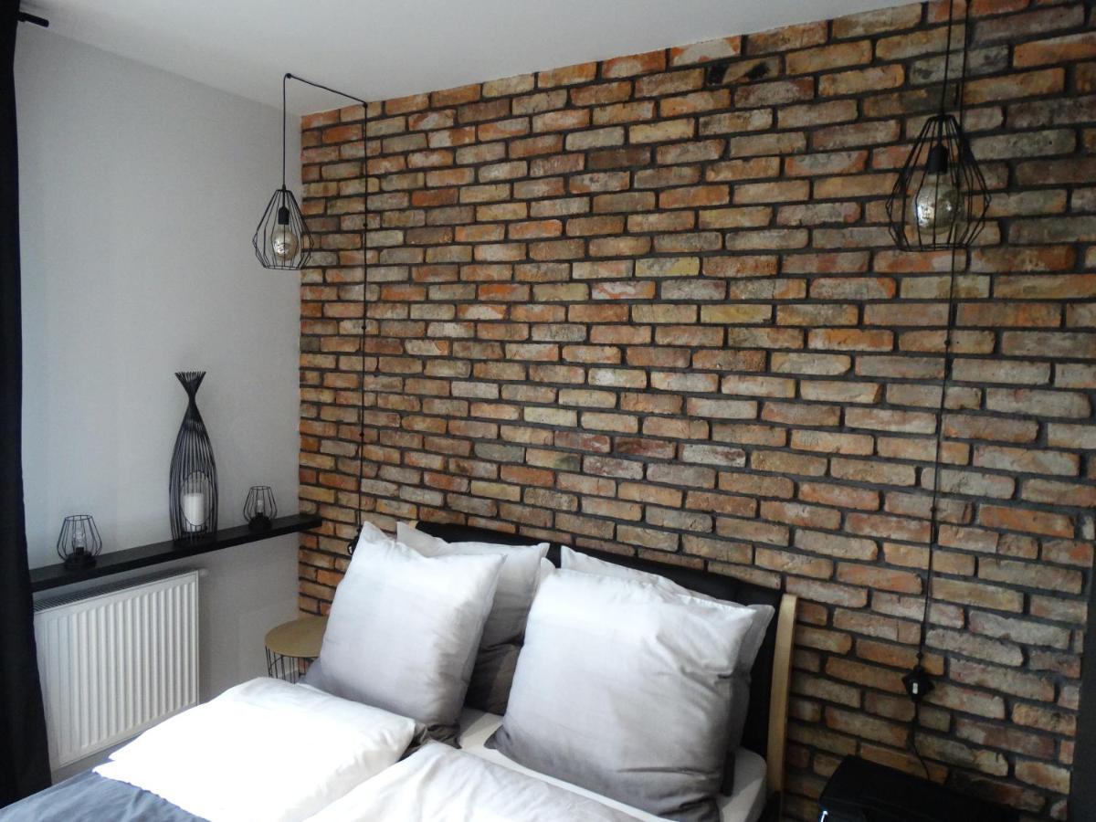 Black&white Bis - Male Garbary 8 Apartment *